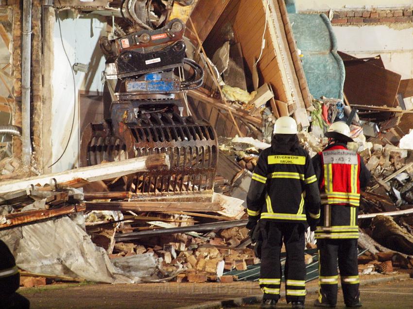 Hausexplosion Bruehl bei Koeln Pingsdorferstr P283.JPG